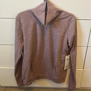 NWT Alo Yoga Clarity Long Sleeve Sweatshirt